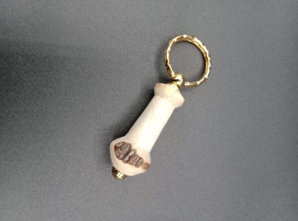 porte clef en bois de cerf – Image 2